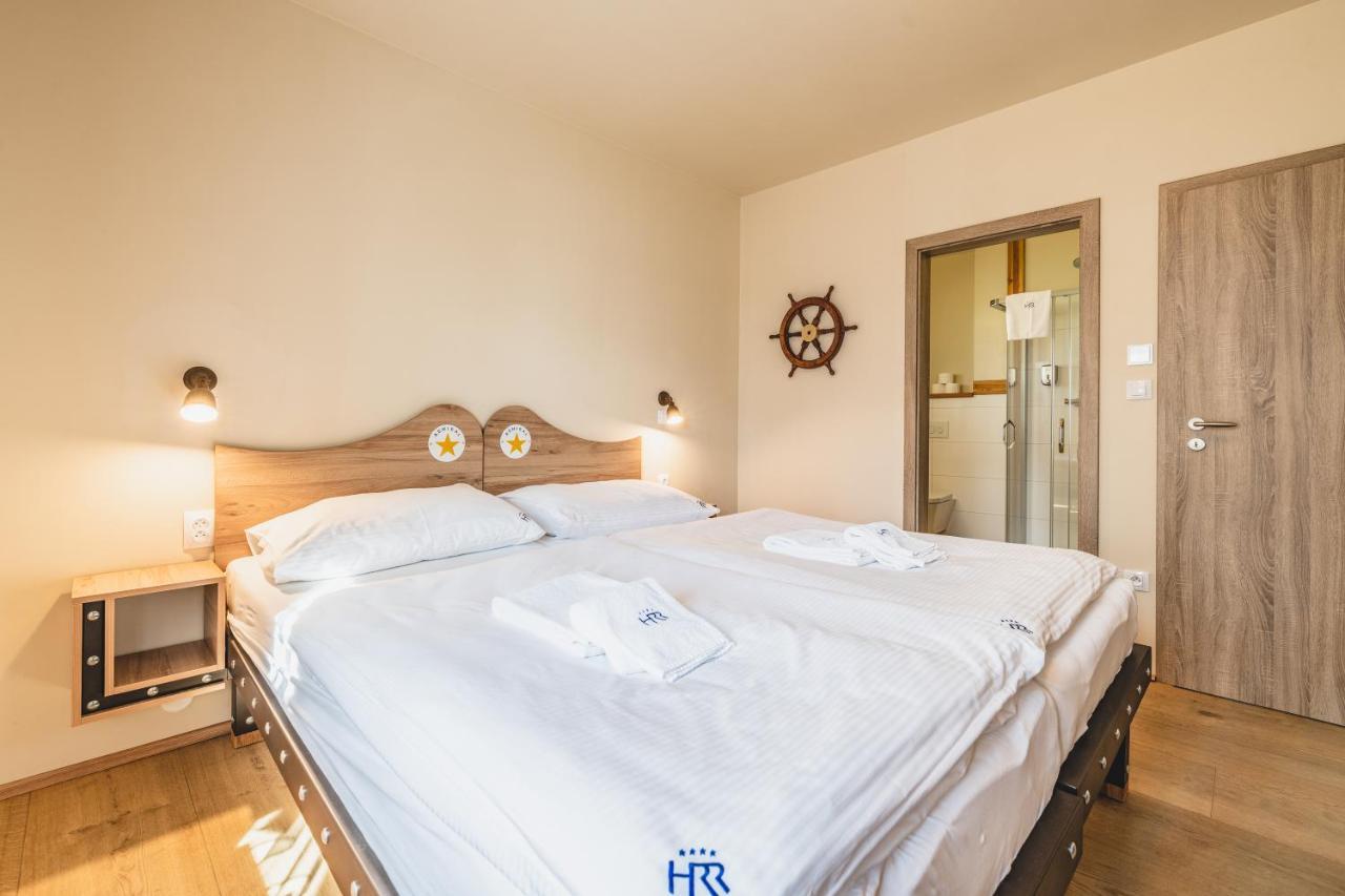 Hotel Resort Relax Dolni Vltavice ภายนอก รูปภาพ