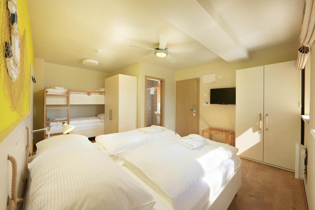 Hotel Resort Relax Dolni Vltavice ภายนอก รูปภาพ