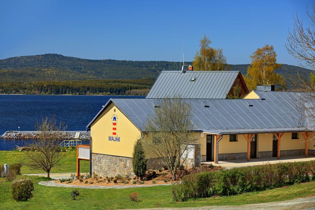 Hotel Resort Relax Dolni Vltavice ภายนอก รูปภาพ