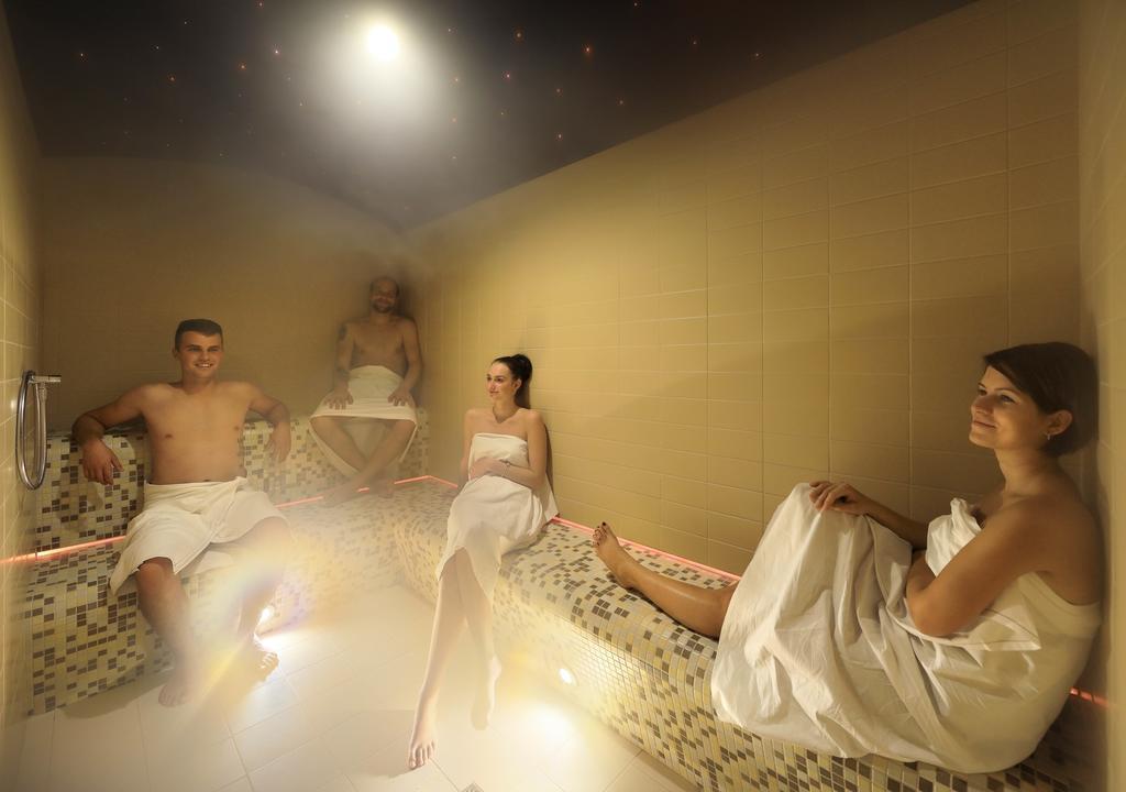 Hotel Resort Relax Dolni Vltavice ภายนอก รูปภาพ