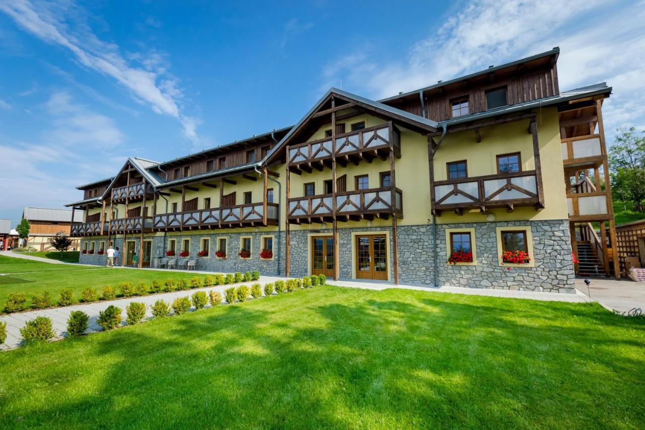 Hotel Resort Relax Dolni Vltavice ภายนอก รูปภาพ
